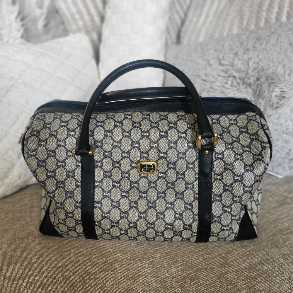 Gucci Plus Vintage GG Monogram Supreme Boston 40 Handbag Leather Royal Blue..